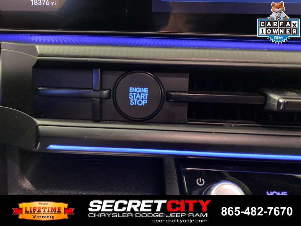 Used 2024 Hyundai Santa Fe Calligraphy AWD/4WD image 17