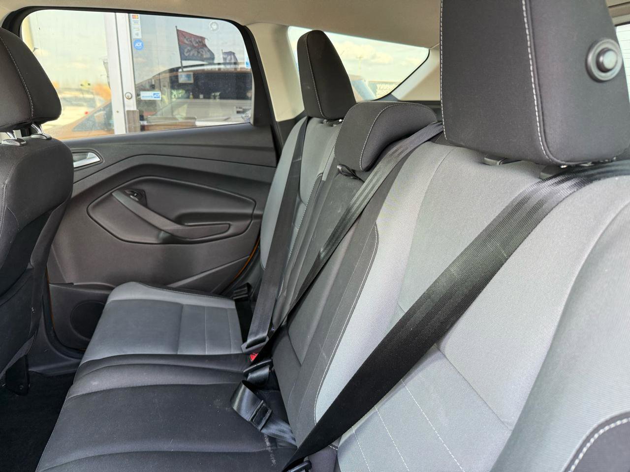 Used 2016 Ford Escape SE w/ Equipment Group 201A AWD/4WD image 7