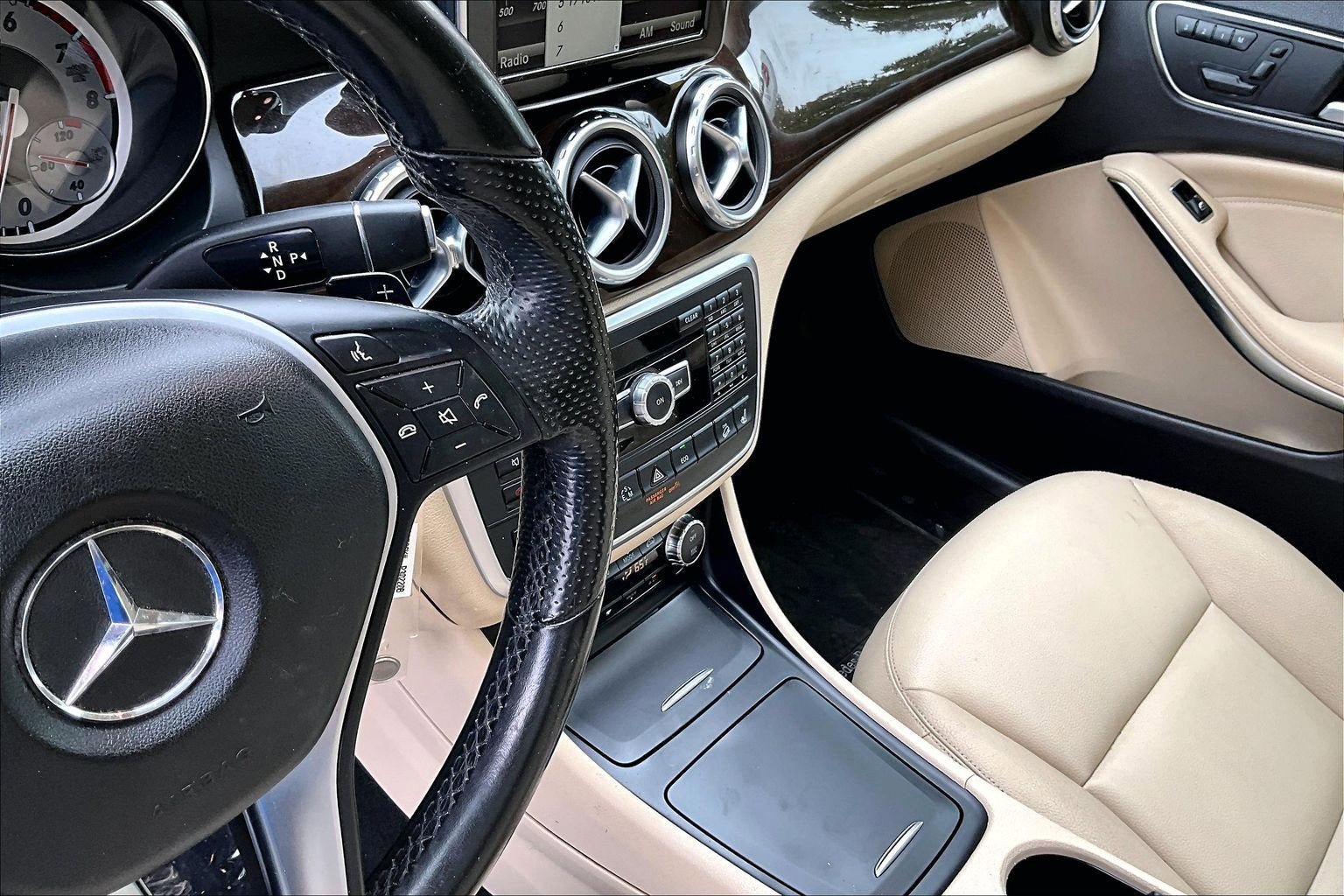 Used 2015 Mercedes-Benz GLA 250 4MATIC image 15