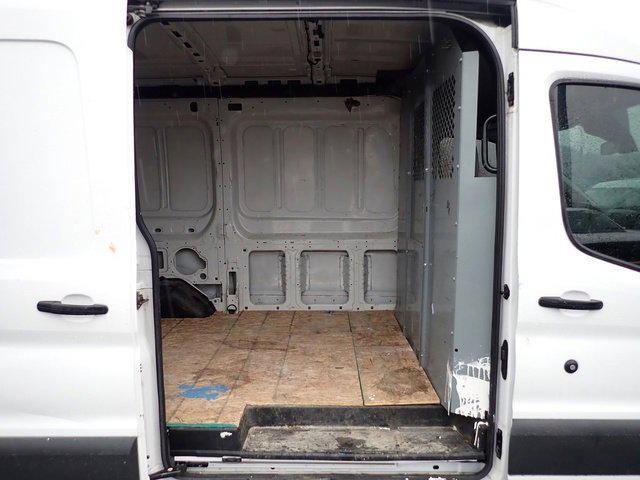 Used 2016 Ford Transit 250 130 Medium Roof image 7