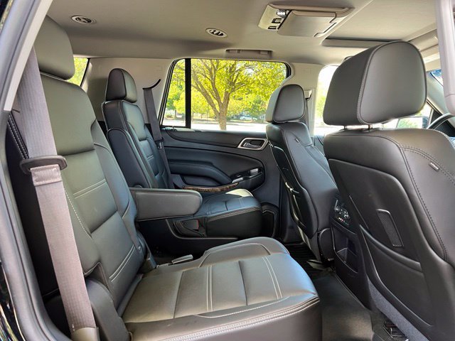 Used 2015 GMC Yukon Denali w/ Premium Package AWD/4WD image 18