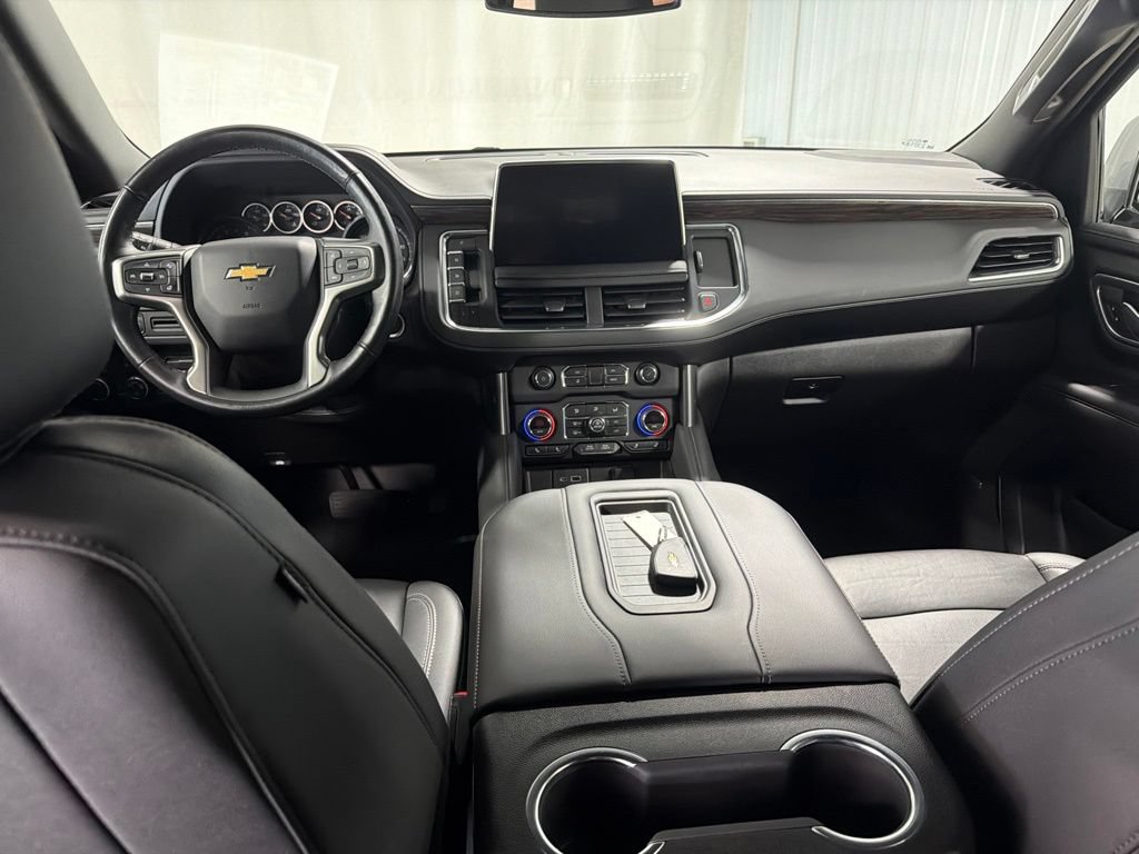 Certified 2021 Chevrolet Tahoe LT w/ Luxury Package AWD/4WD image 3