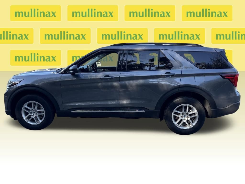 Used 2025 Ford Explorer Active image 10