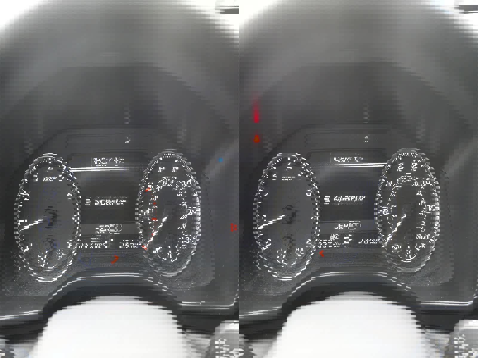 Used 2024 Mitsubishi Outlander ES image 18