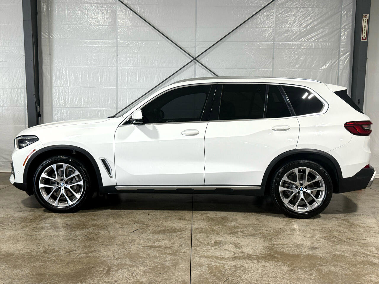 Used 2019 BMW X5 xDrive40i image 2