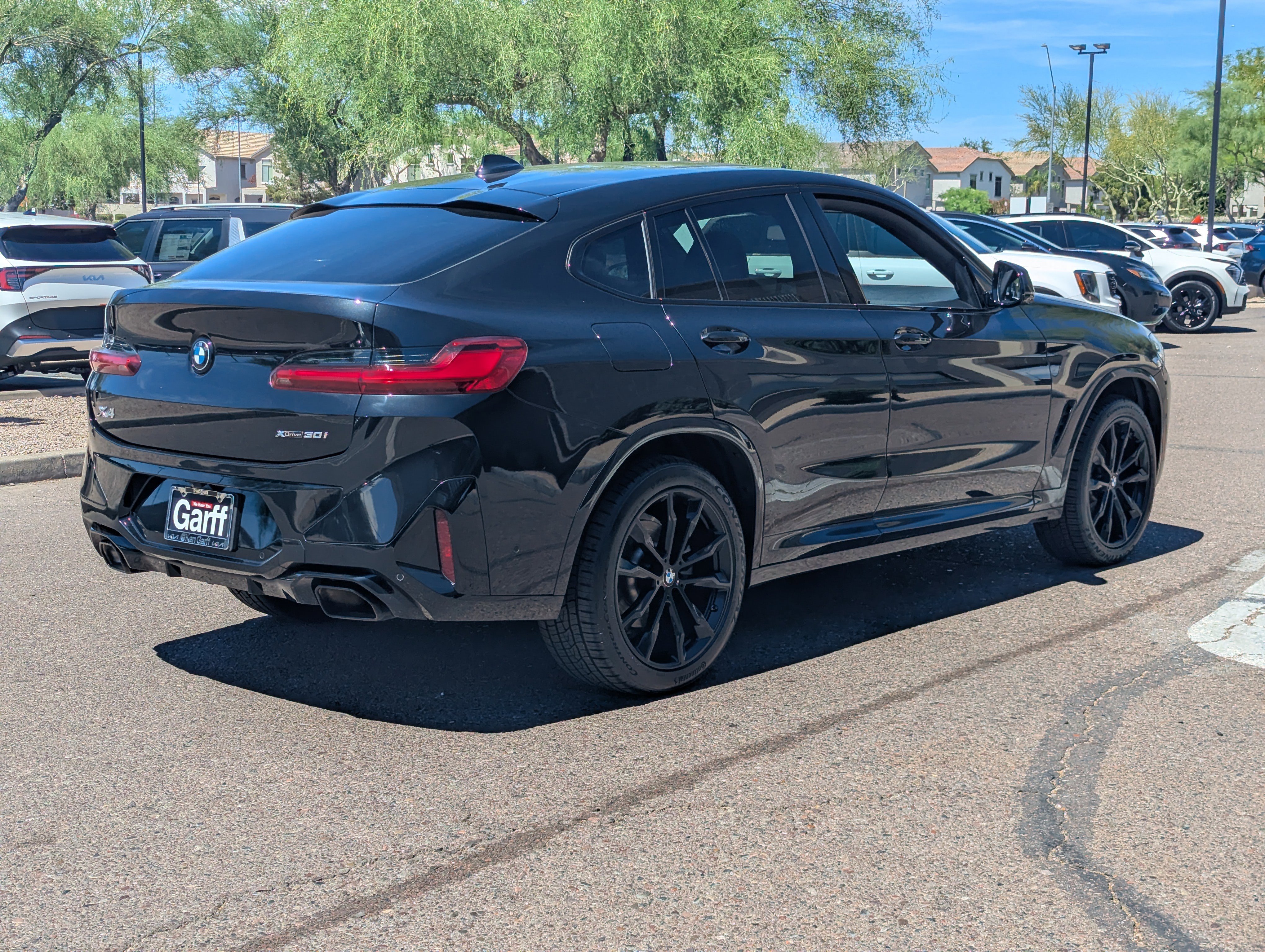 Used 2025 BMW X4 xDrive30i w/ Premium Package AWD/4WD image 3