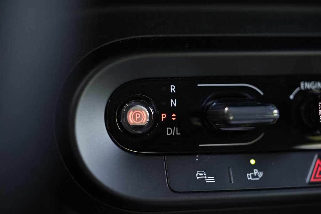 Used 2025 MINI Cooper S FWD image 33