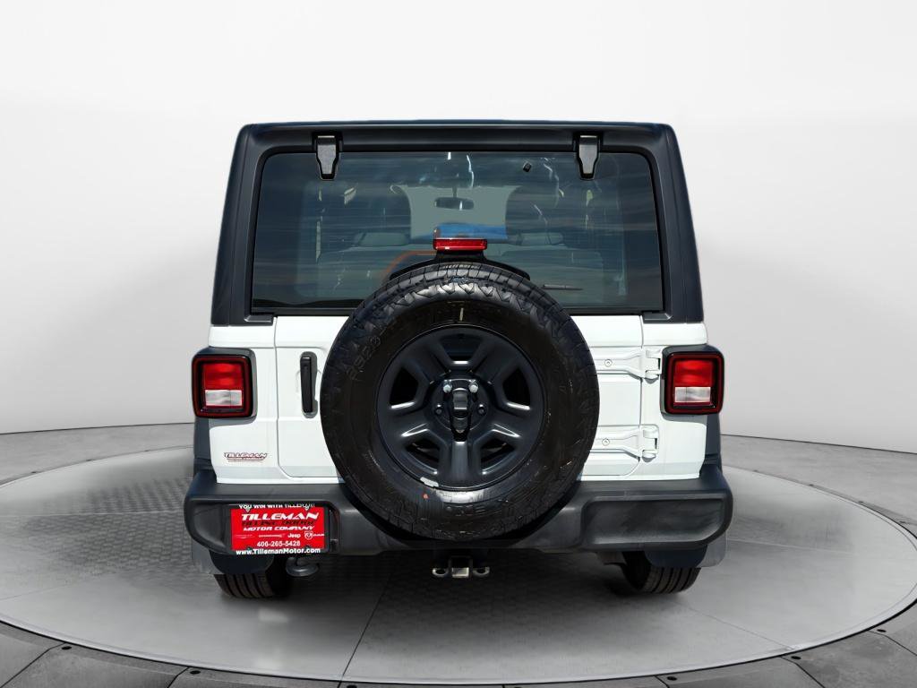 Used 2025 Jeep Wrangler Sport image 6