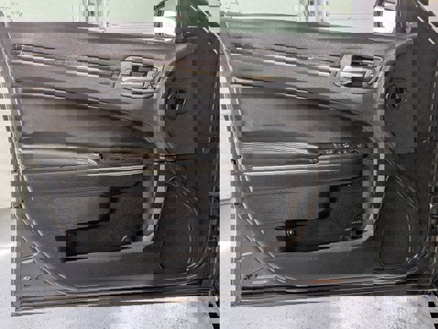 Used 2017 Chrysler 300 C w/ Safetytec Plus Group image 17