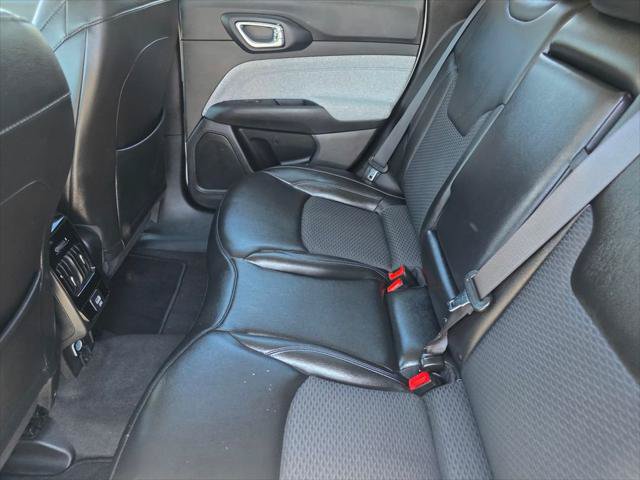 Certified 2022 Jeep Compass Latitude FWD image 14