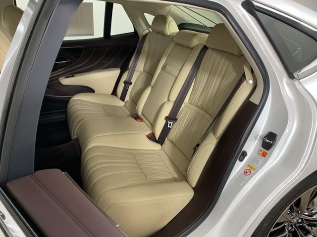 Used 2018 Lexus LS 500 AWD w/ Interior Upgrade Package image 34