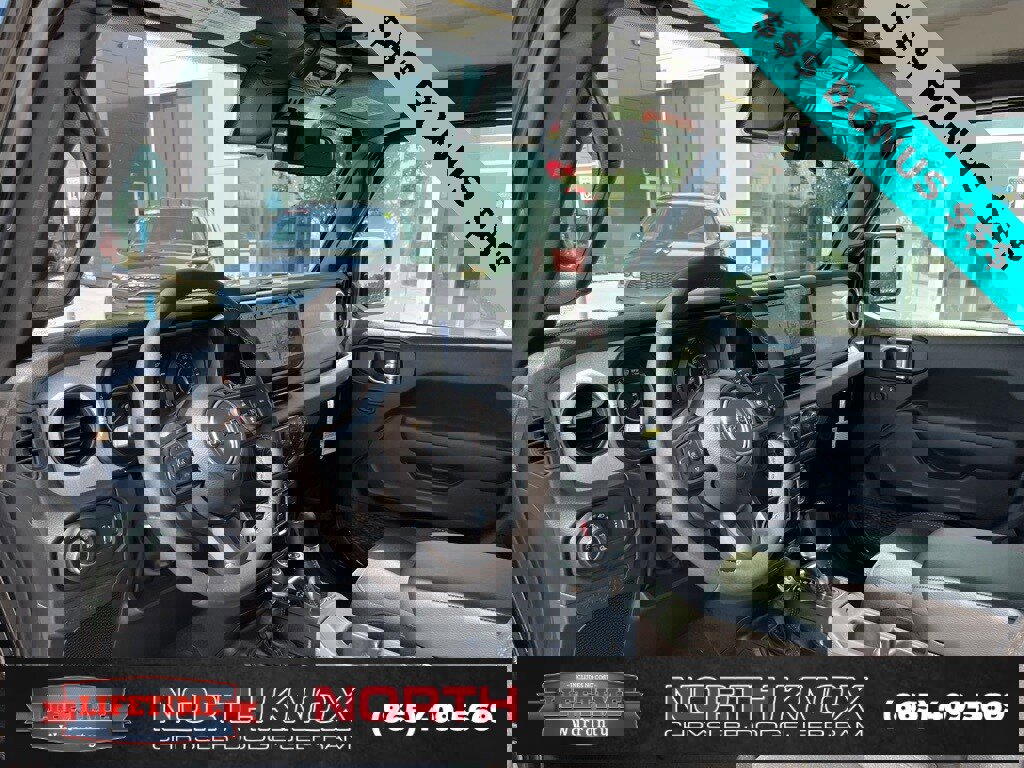 New 2025 Jeep Gladiator Sport image 6