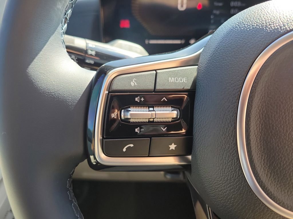 New 2026 Kia Carnival EX FWD image 27