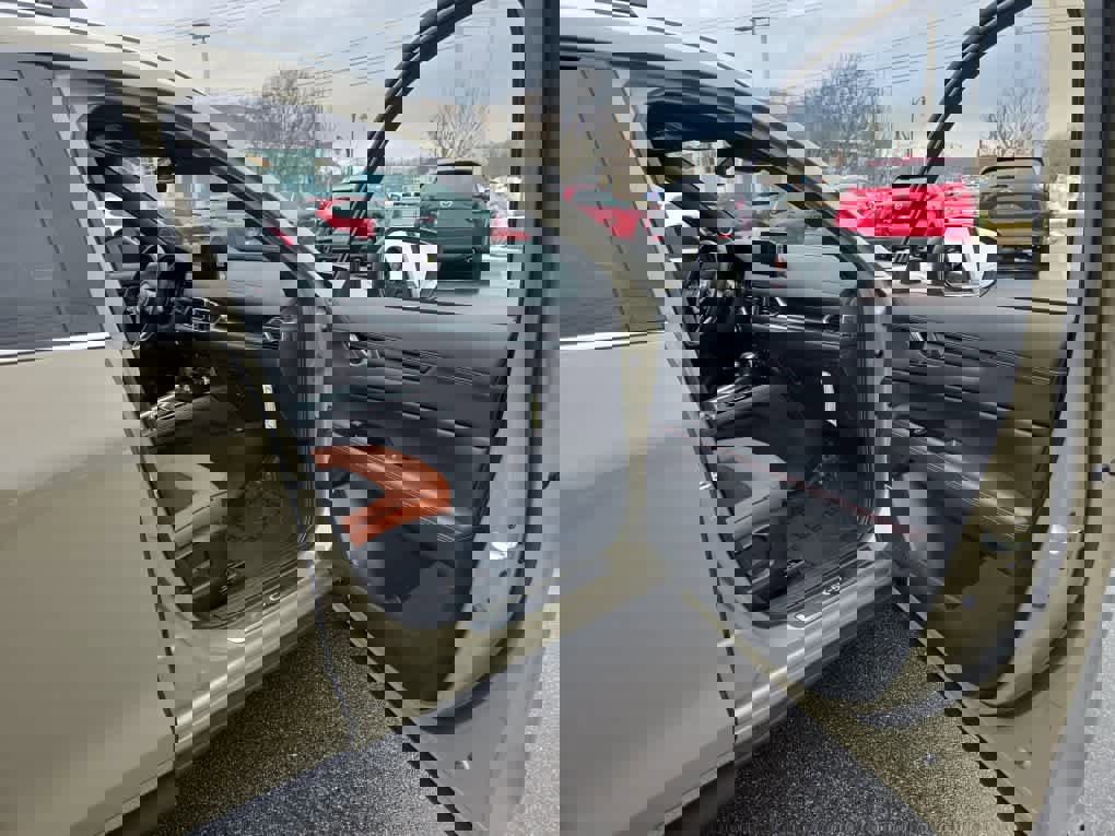 Certified 2025 MAZDA CX-5 Carbon Edition image 20