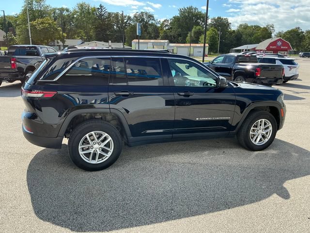 Used 2024 Jeep Grand Cherokee Laredo X w/ Luxury Tech Group I AWD/4WD image 21