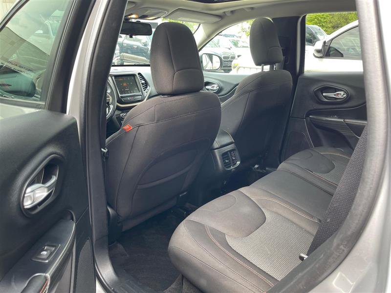 Used 2016 Jeep Cherokee 75th Anniversary image 20