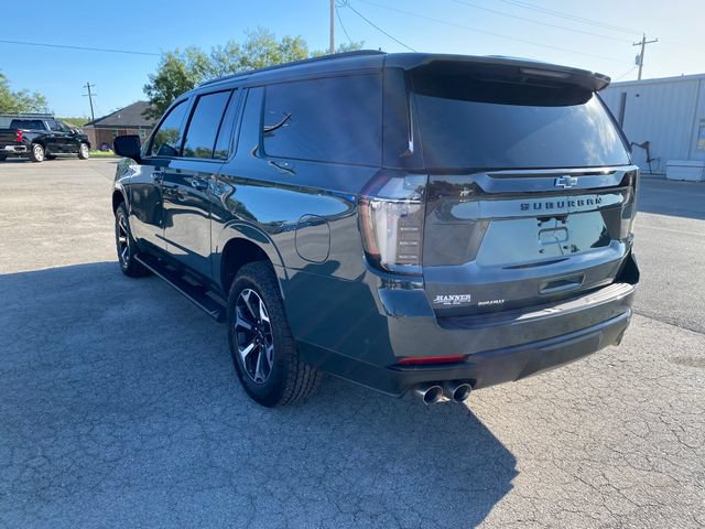 Used 2025 Chevrolet Suburban Z71 w/ Comfort Package AWD/4WD image 4