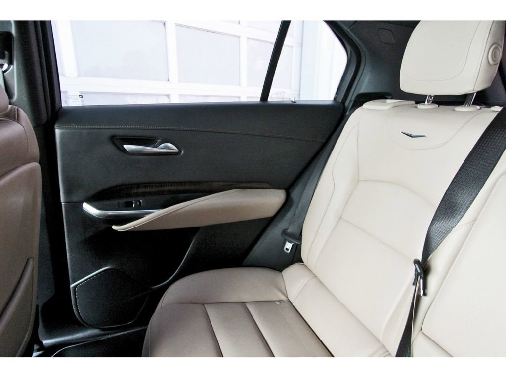 Certified 2025 Cadillac XT4 Premium Luxury image 9