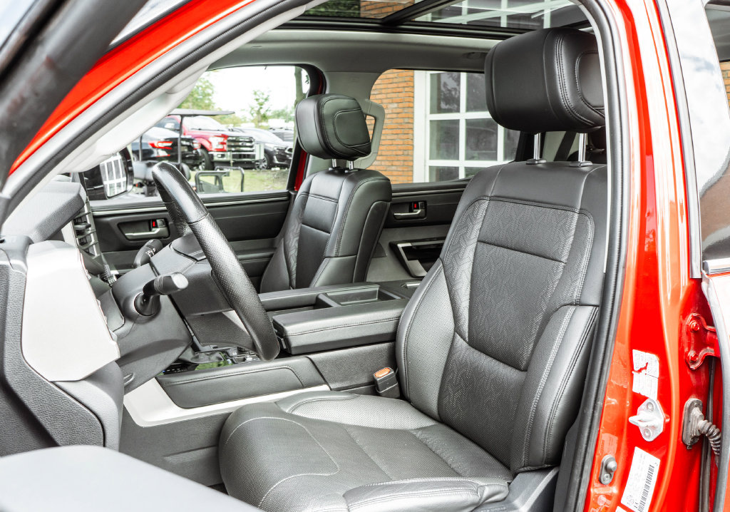Used 2023 Toyota Tundra Limited AWD/4WD image 7