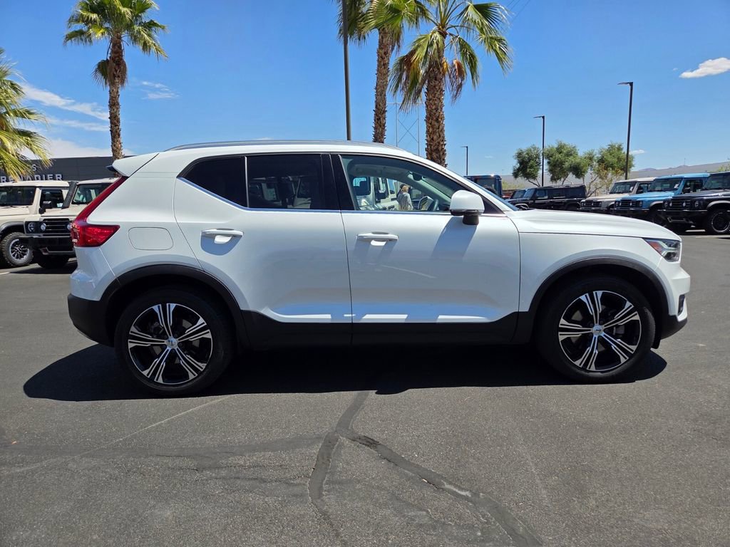 Used 2022 Volvo XC40 T5 Inscription w/ Advanced Package AWD/4WD image 7