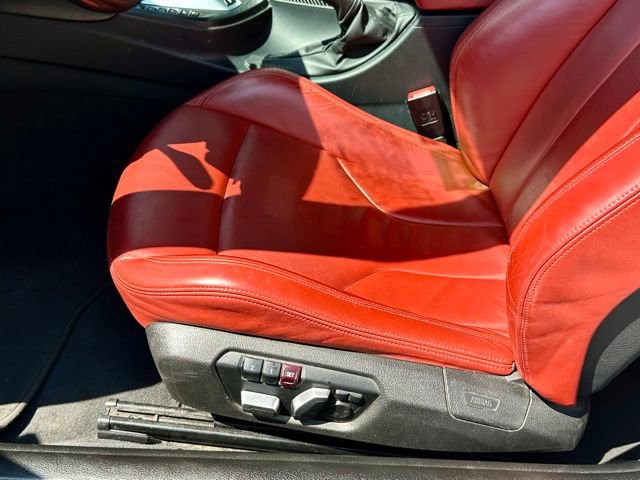 Used 2018 BMW M4 Coupe RWD image 15