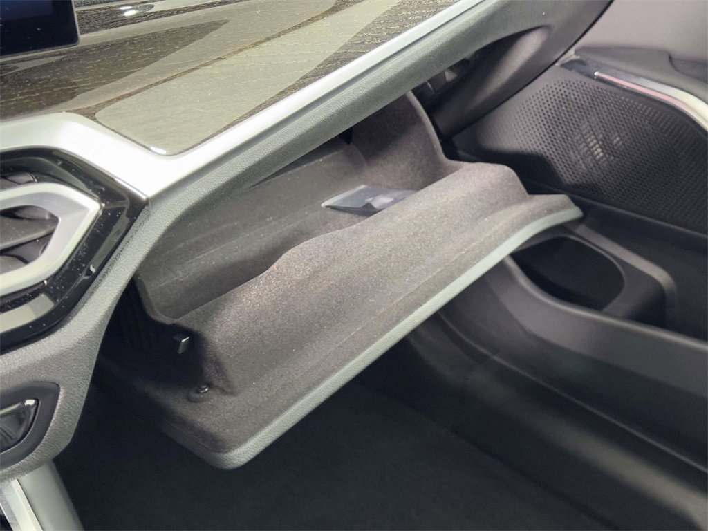 Used 2023 BMW 330i xDrive Sedan w/ Driving Assistance Package image 31