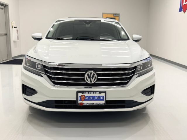 Used 2021 Volkswagen Passat 2.0T SE FWD image 2
