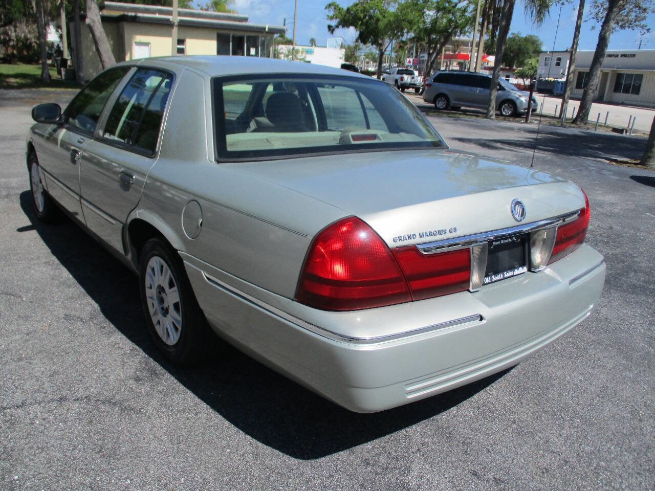 Used 2005 Mercury Grand Marquis GS image 7