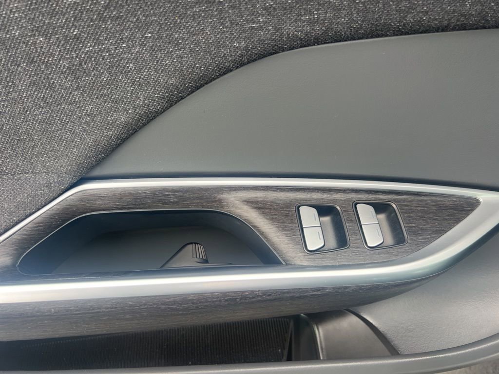 Used 2024 Lucid Air Touring image 30