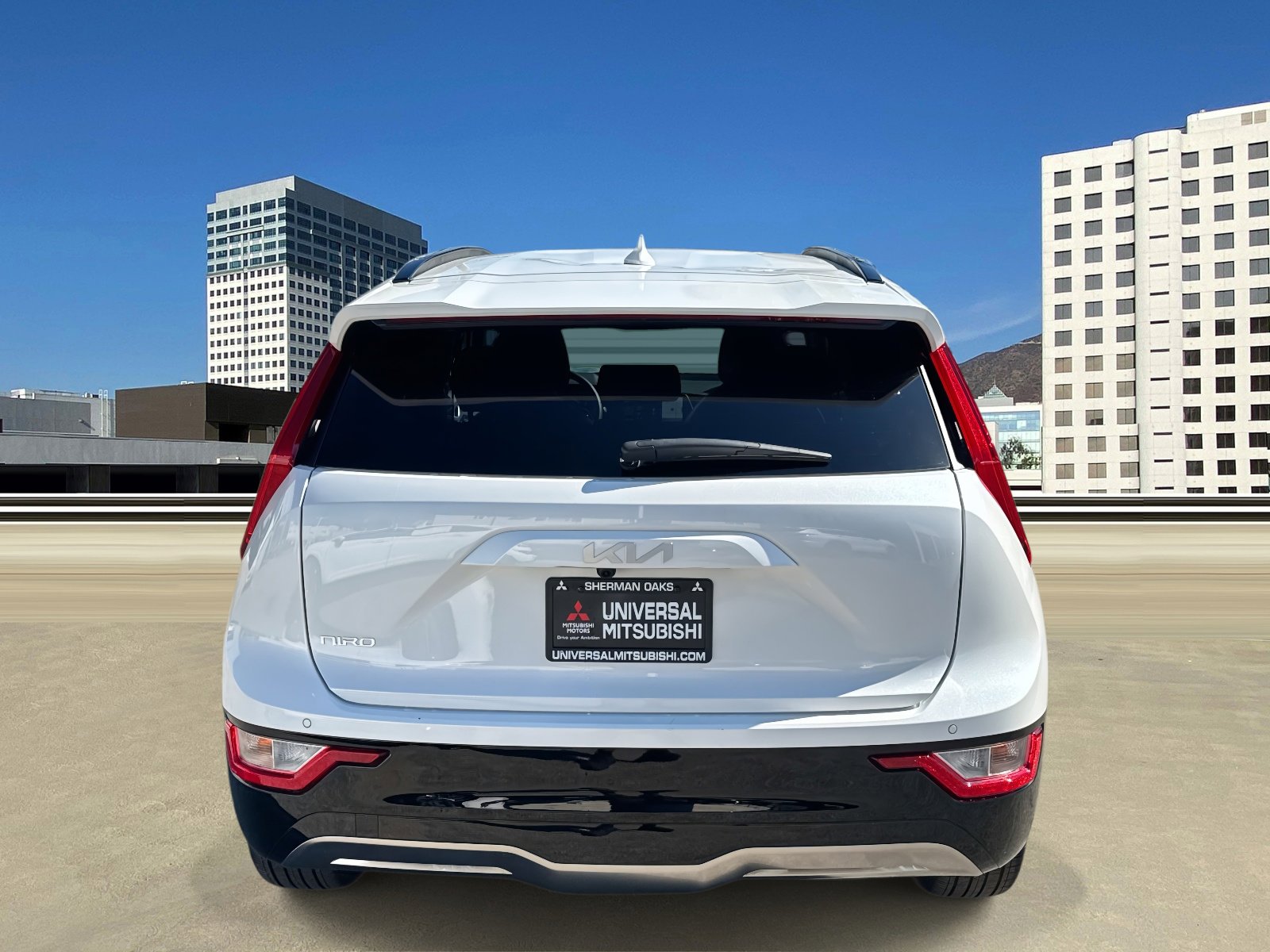 Used 2025 Kia Niro Wind image 4