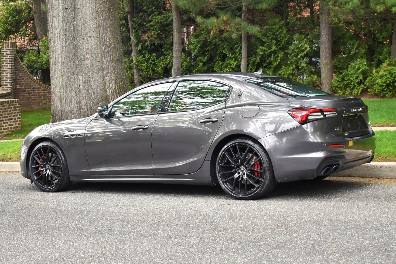 Used 2022 Maserati Ghibli Modena Q4 AWD/4WD image 7