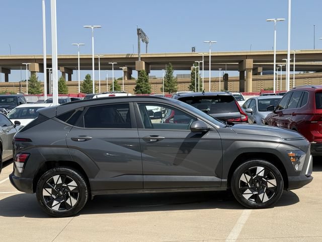 Used 2024 Hyundai Kona SEL AWD/4WD image 3