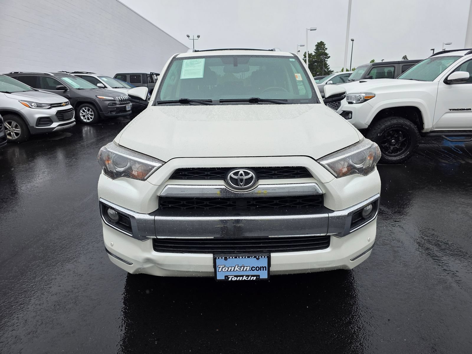 Used 2016 Toyota 4Runner Limited AWD/4WD image 3