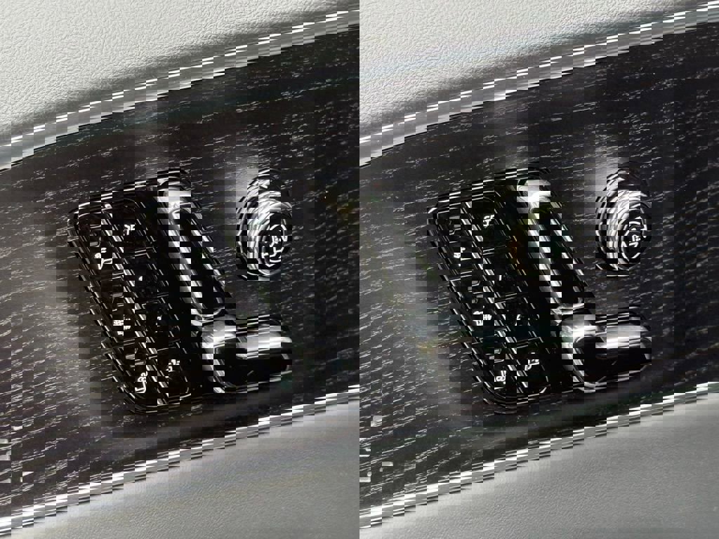 New 2026 Cadillac Lyriq V w/ Exterior Carbon Fiber Package image 19