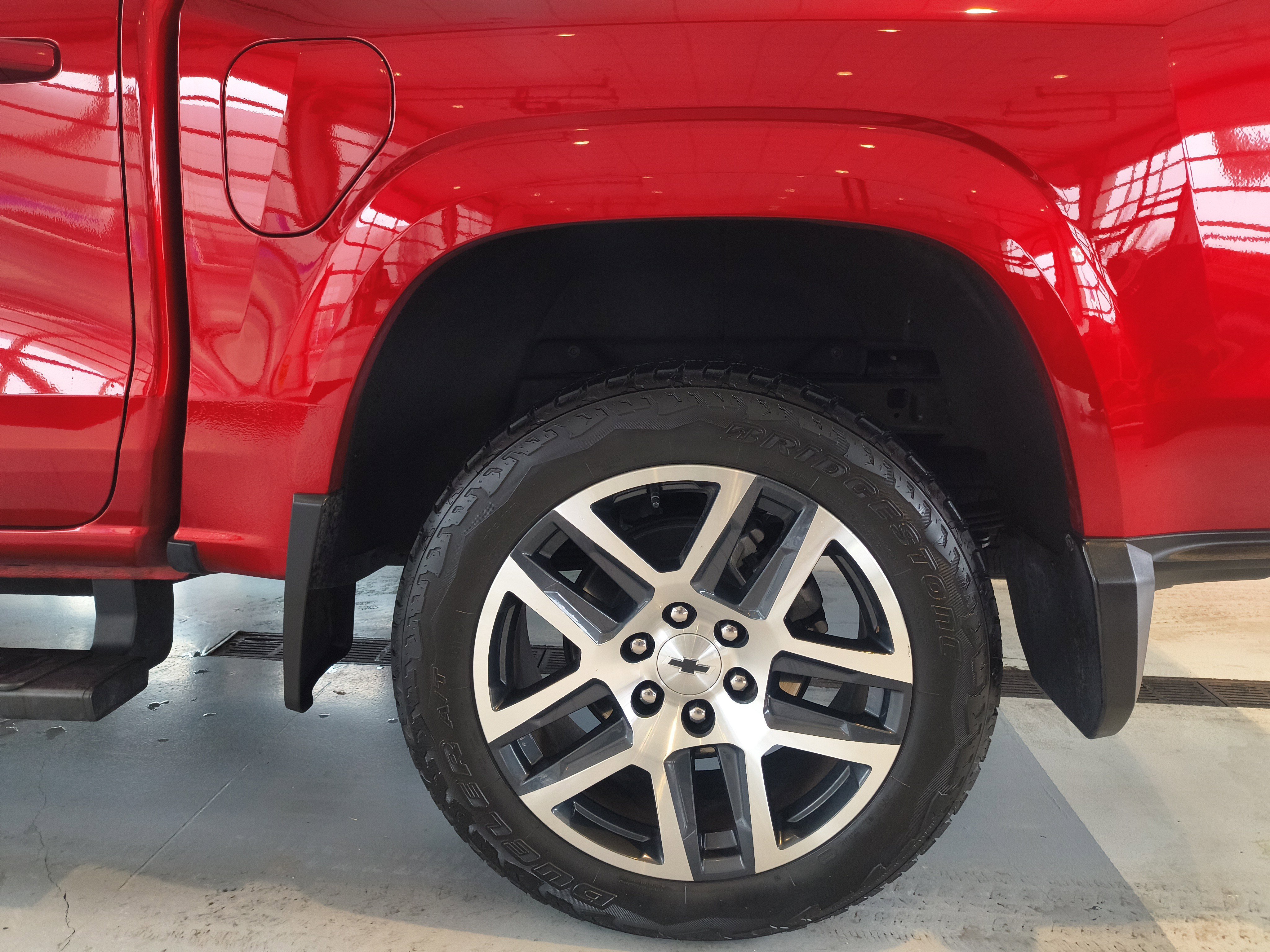 Used 2023 Chevrolet Colorado Z71 w/ Z71 Convenience Package 2 image 22