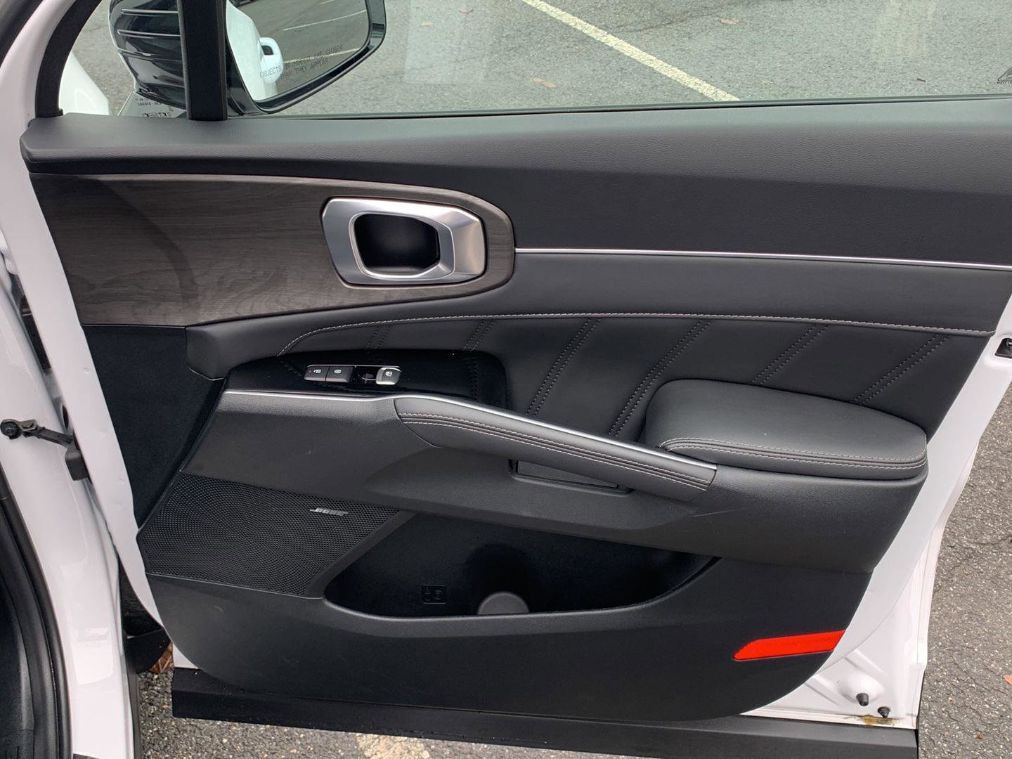 Used 2025 Kia Sorento SX Prestige image 15