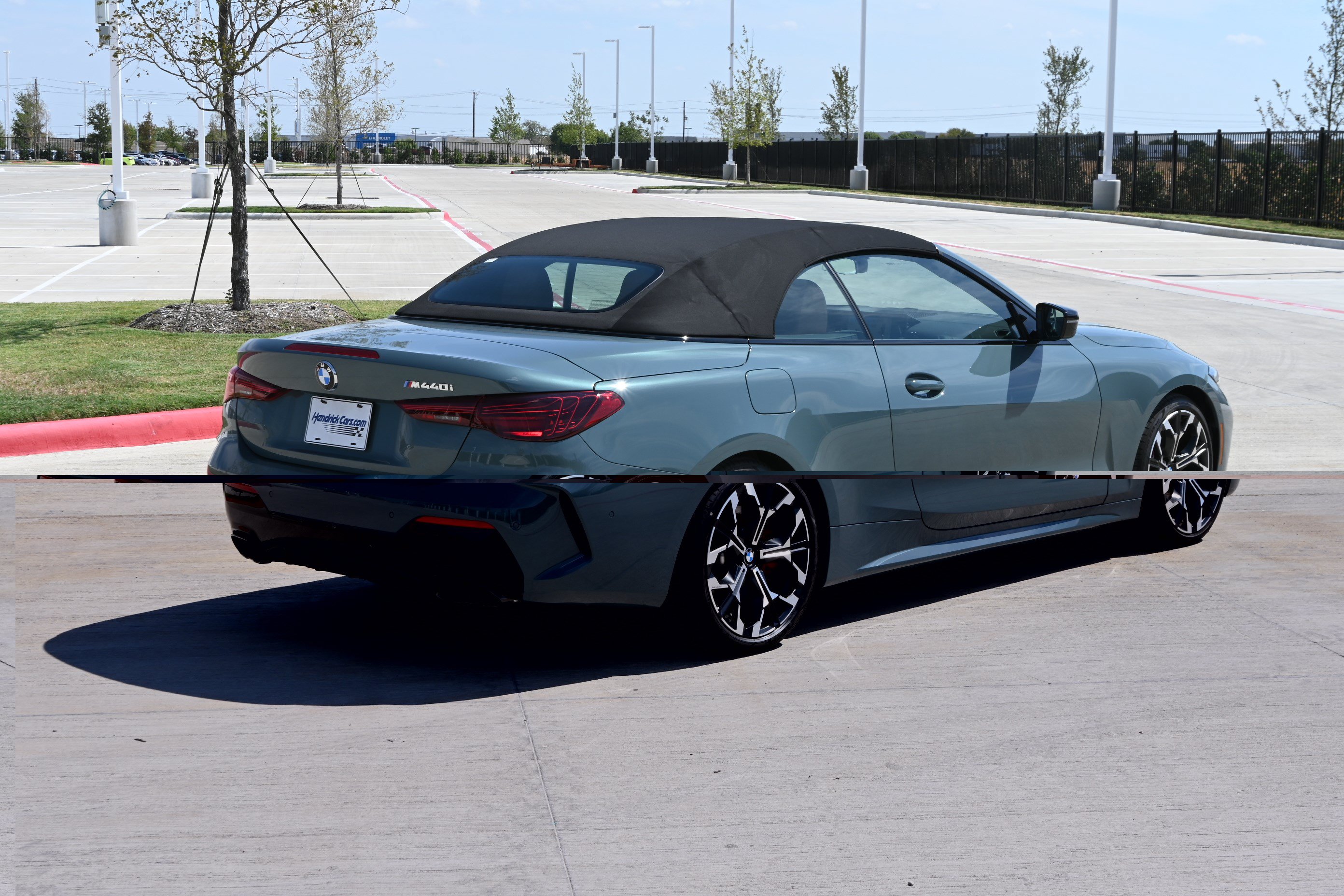 Used 2026 BMW M440i Convertible w/ Premium Package RWD image 11
