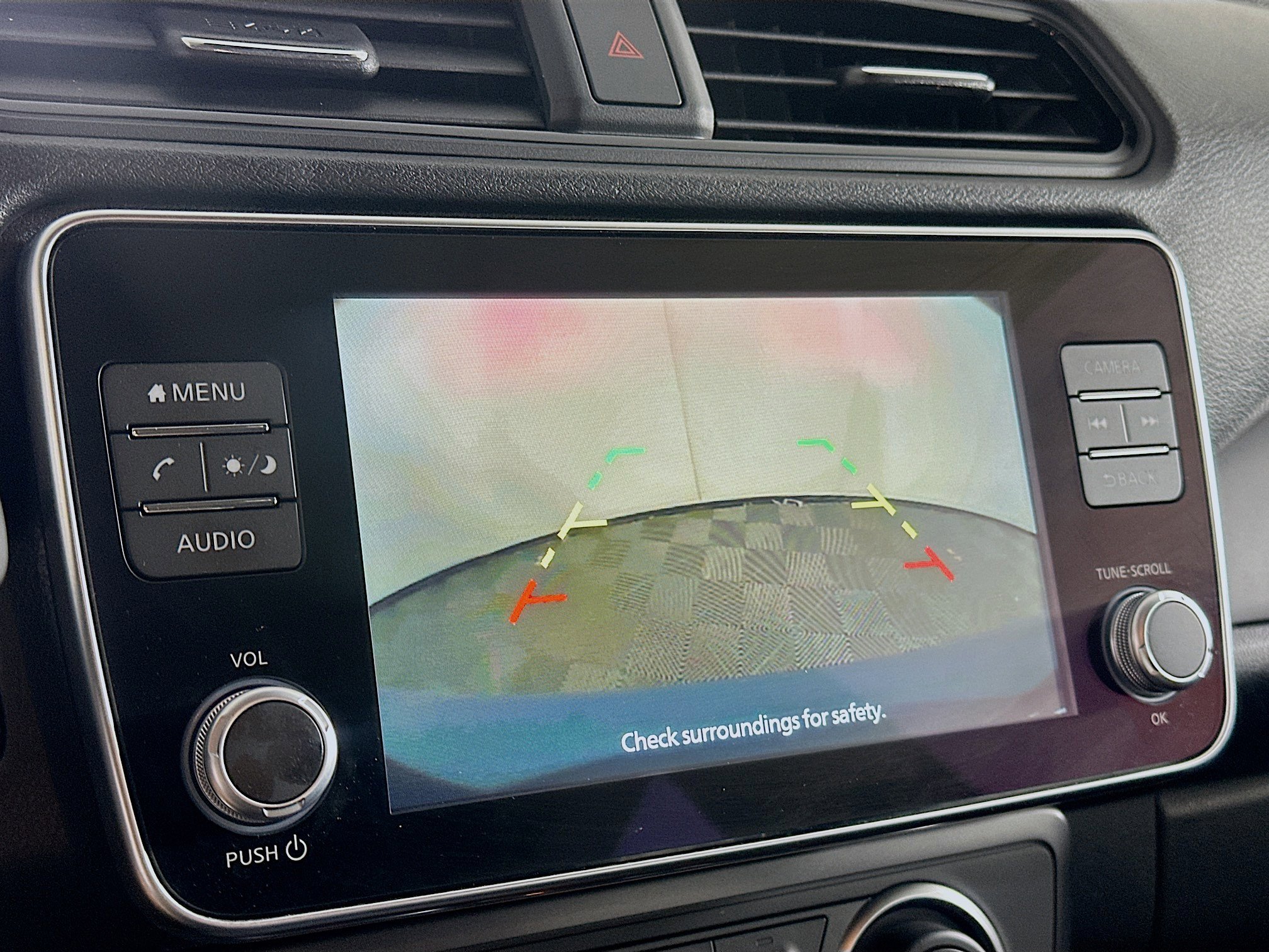 Used 2025 Nissan Leaf S image 22