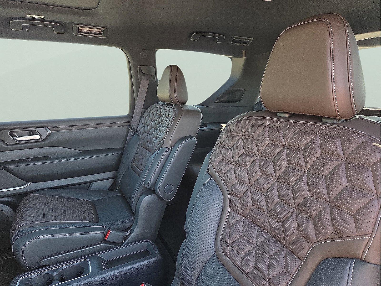 New 2026 Nissan Armada Platinum Reserve image 10