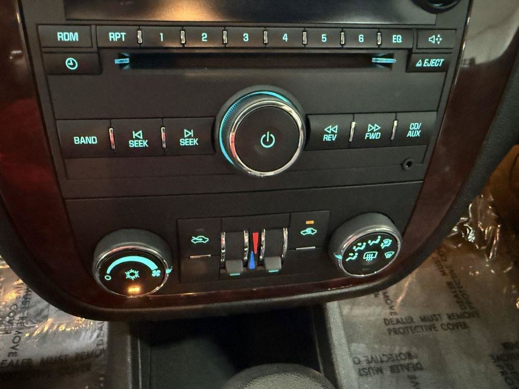 Used 2009 Chevrolet Impala LT FWD image 14