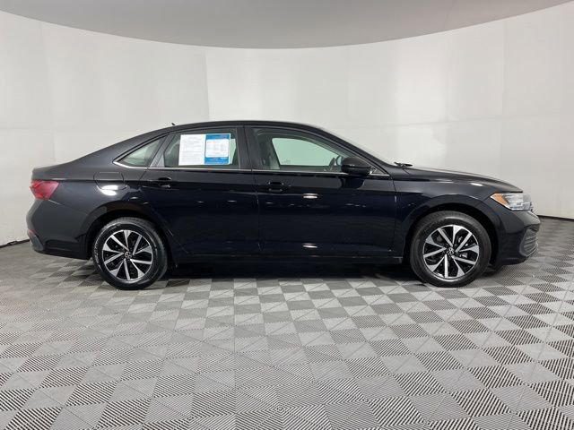 Used 2024 Volkswagen Jetta S image 12