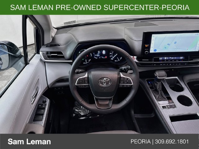 Used 2025 Toyota Sienna XLE w/ XLE Plus Package AWD/4WD image 23