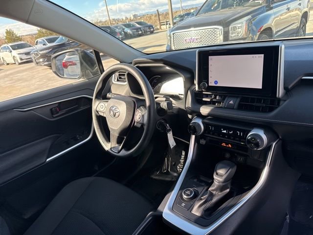 Used 2023 Toyota RAV4 LE image 12