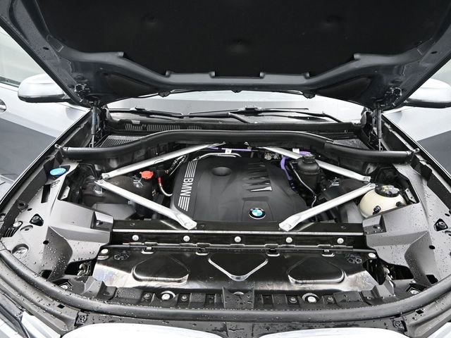 Used 2024 BMW X7 xDrive40i image 24