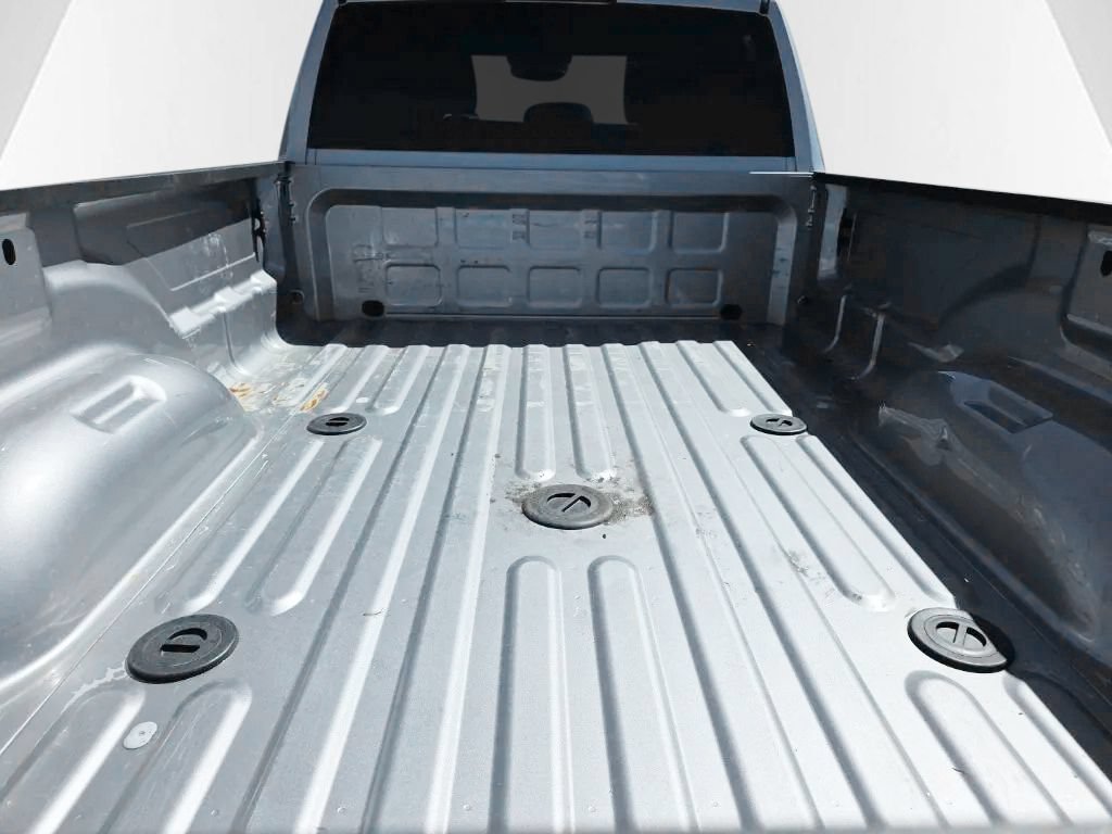 Used 2024 RAM 3500 Tradesman w/ Chrome Appearance Group AWD/4WD image 12