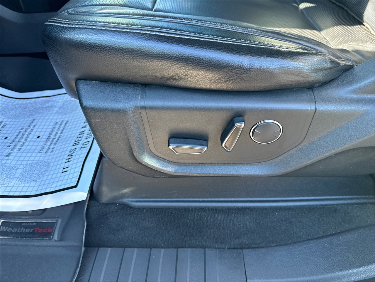 Used 2017 Ford F250 Lariat w/ Lariat Value Package image 19