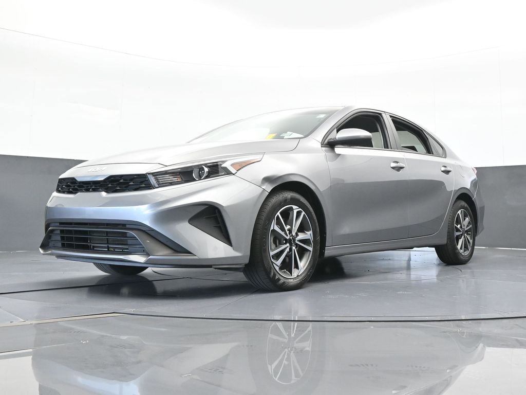 Used 2023 Kia Forte LXS image 47