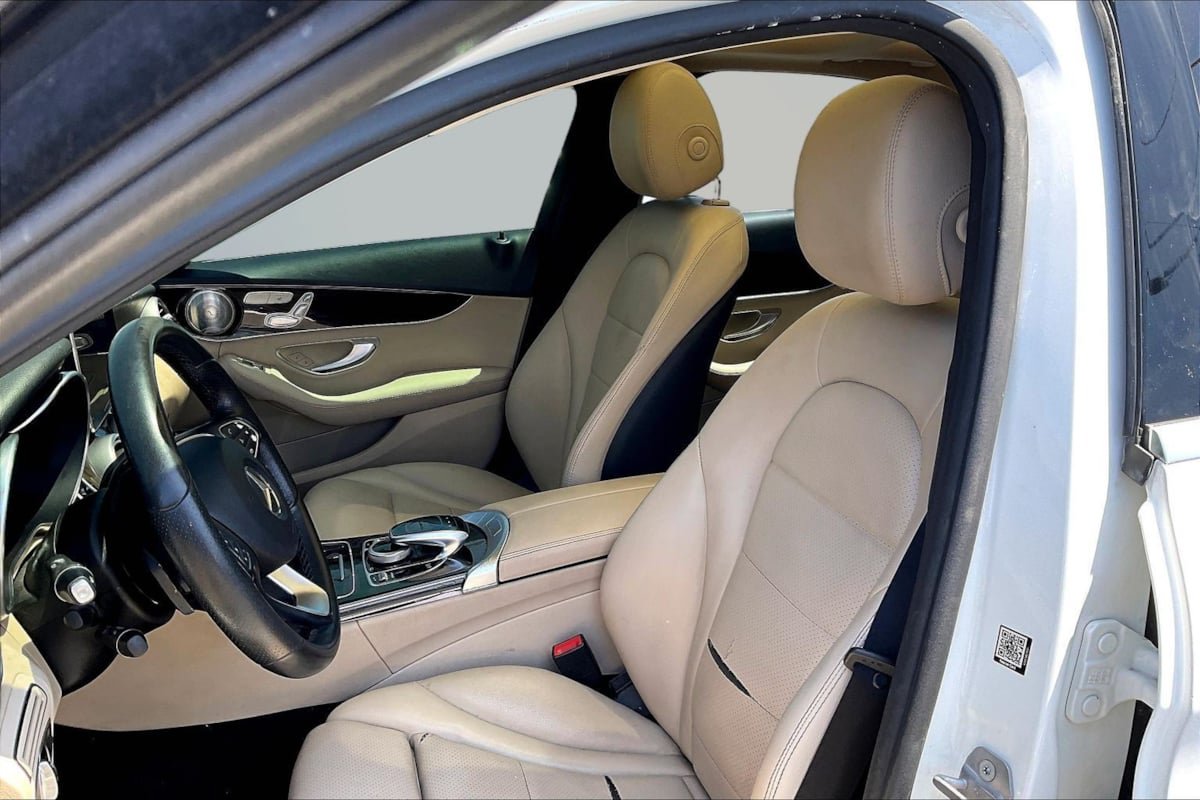 Used 2017 Mercedes-Benz C 300 Sedan image 25