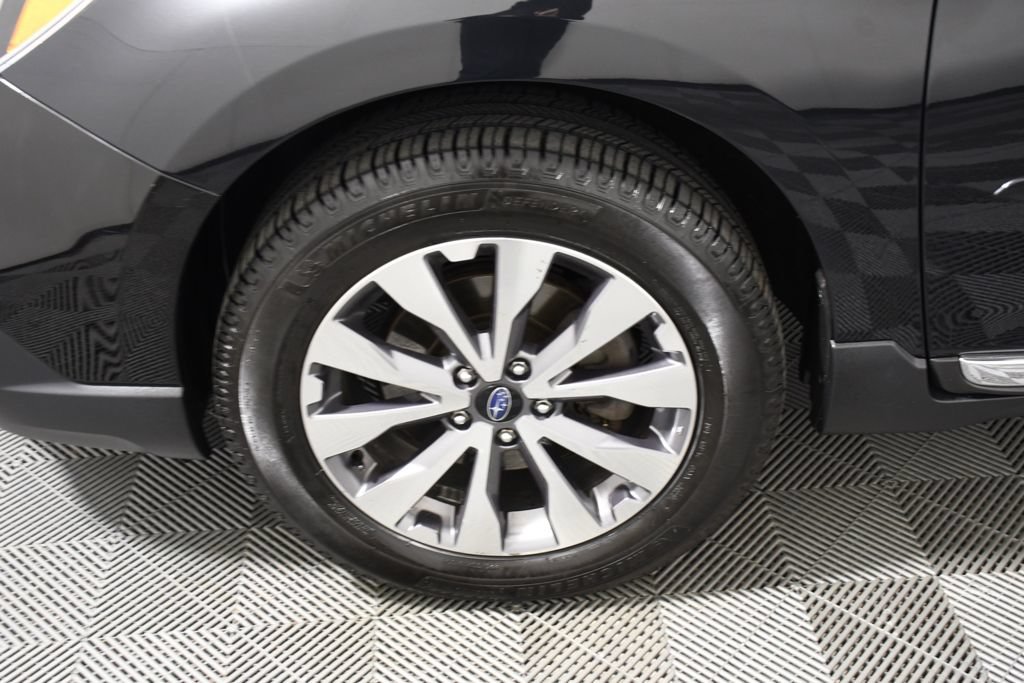 Used 2017 Subaru Outback 3.6R Touring AWD/4WD image 11