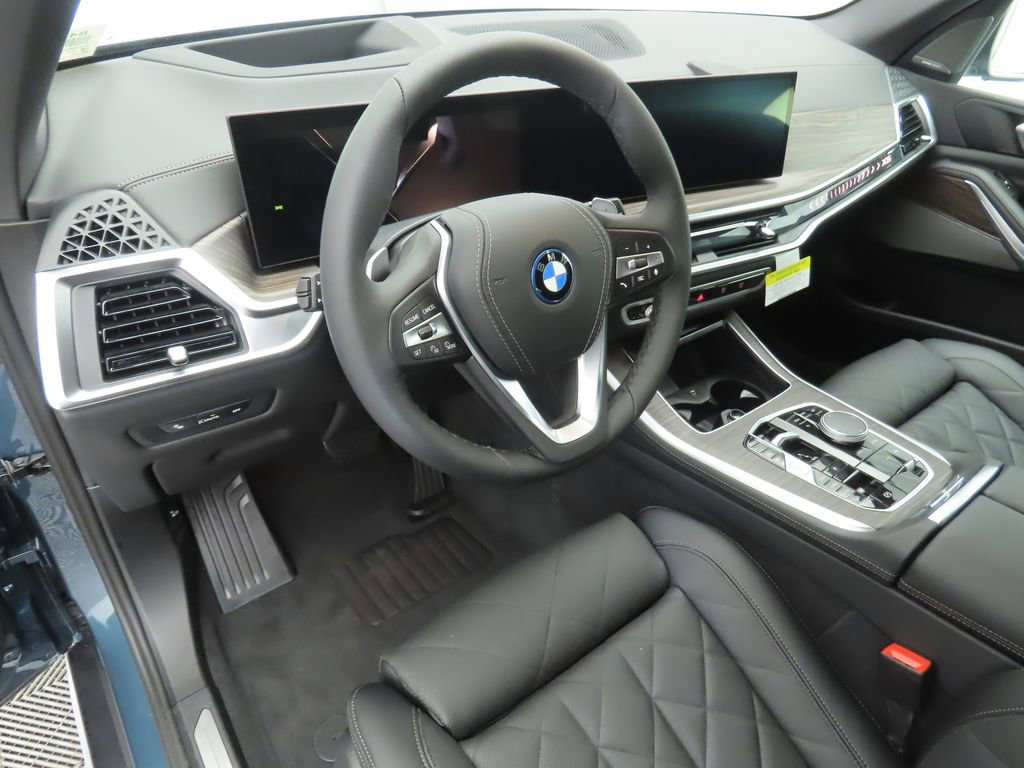 New 2026 BMW X5 xDrive50e w/ Climate Comfort Package AWD/4WD image 9